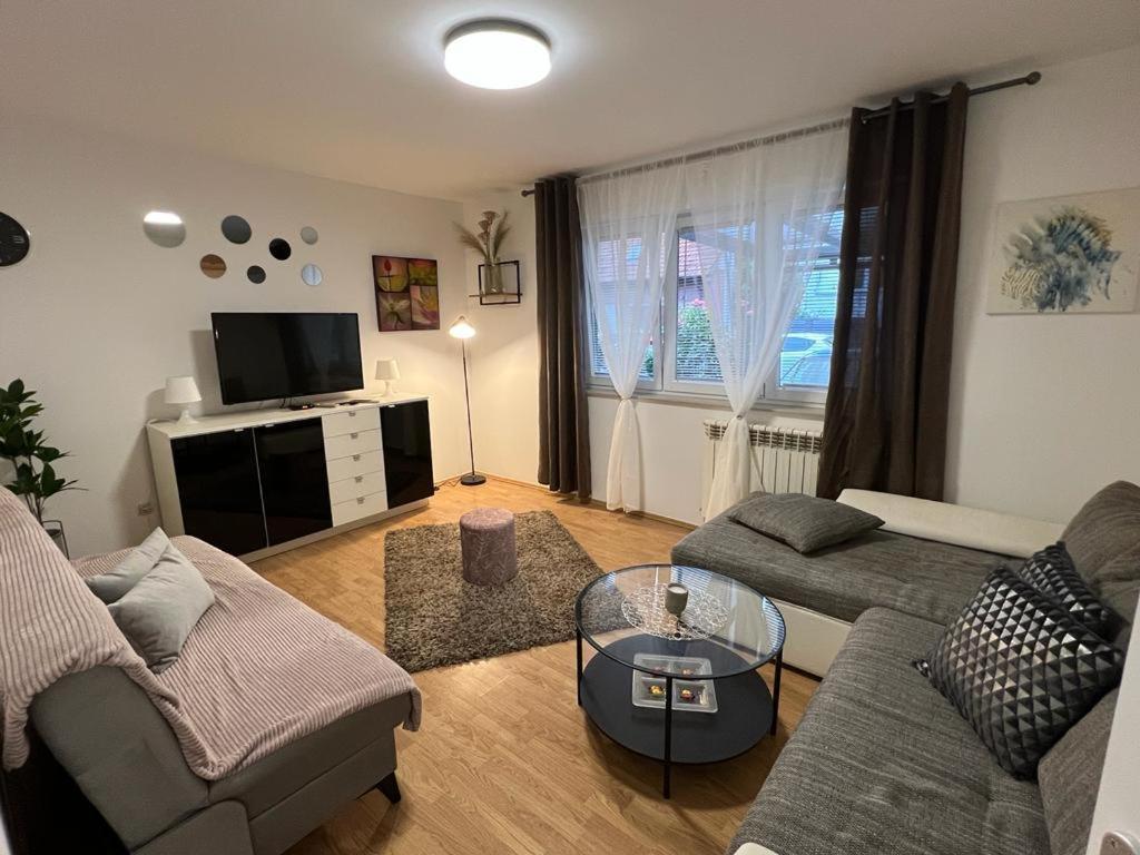 Apartman Lara Zagreb Exterior foto