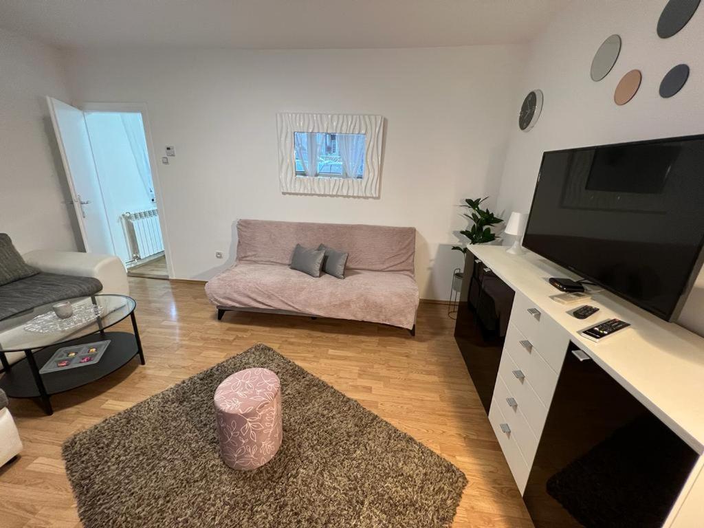 Apartman Lara Zagreb Exterior foto